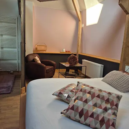 Πανσιόν La Ferme De La Cour 3*