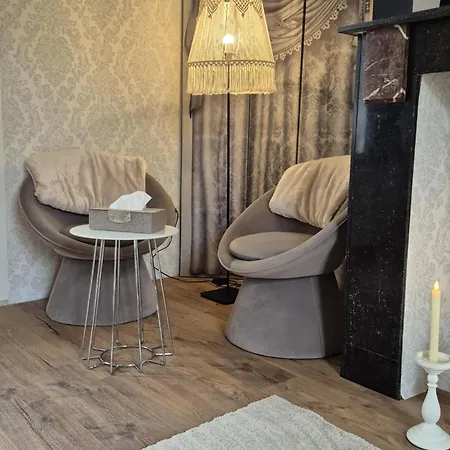 La Ferme De La Cour Πανσιόν 3*